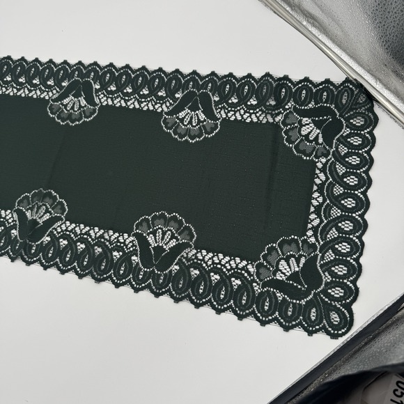 Vintage Green Lace Placemats & Table Runners Set 5 Floral Scalloped Decor - Picture 10 of 16